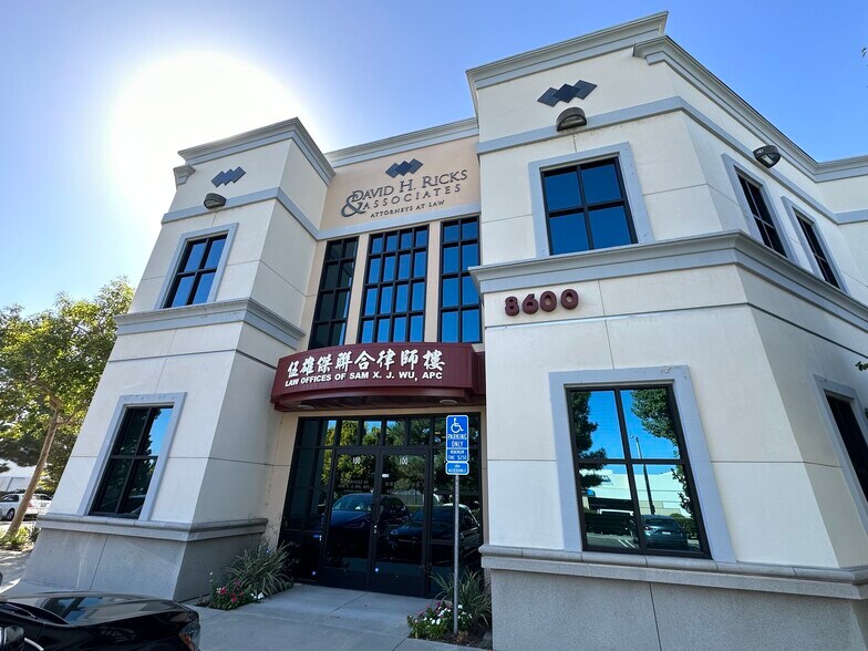 8570-8608 Utica Ave, Rancho Cucamonga, CA for lease - Building Photo - Image 1 of 8