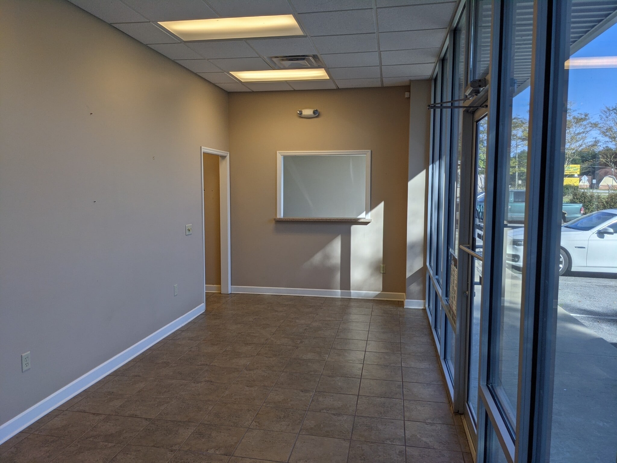 3971 Inner Perimeter Rd, Valdosta, GA for sale Interior Photo- Image 1 of 9