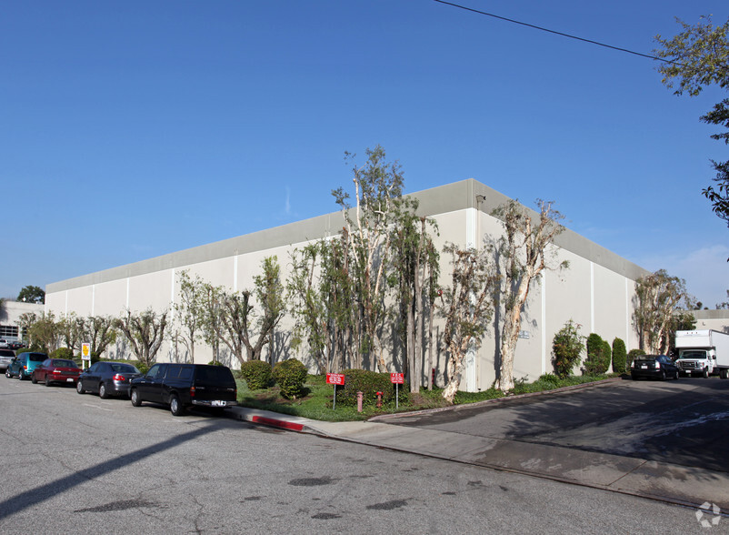 8651-8671 Hayden Pl, Culver City, CA for lease - Building Photo - Image 3 of 4