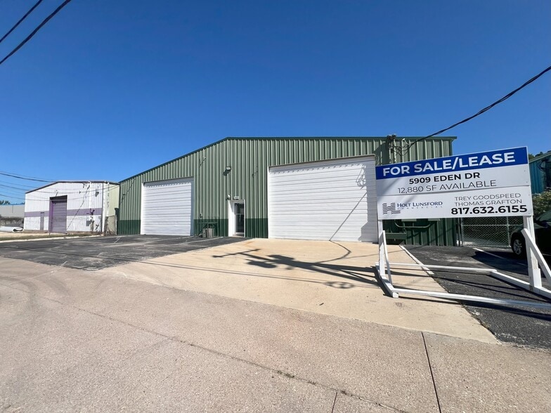 5909 Eden Dr, Haltom City, TX for lease - Building Photo - Image 1 of 13