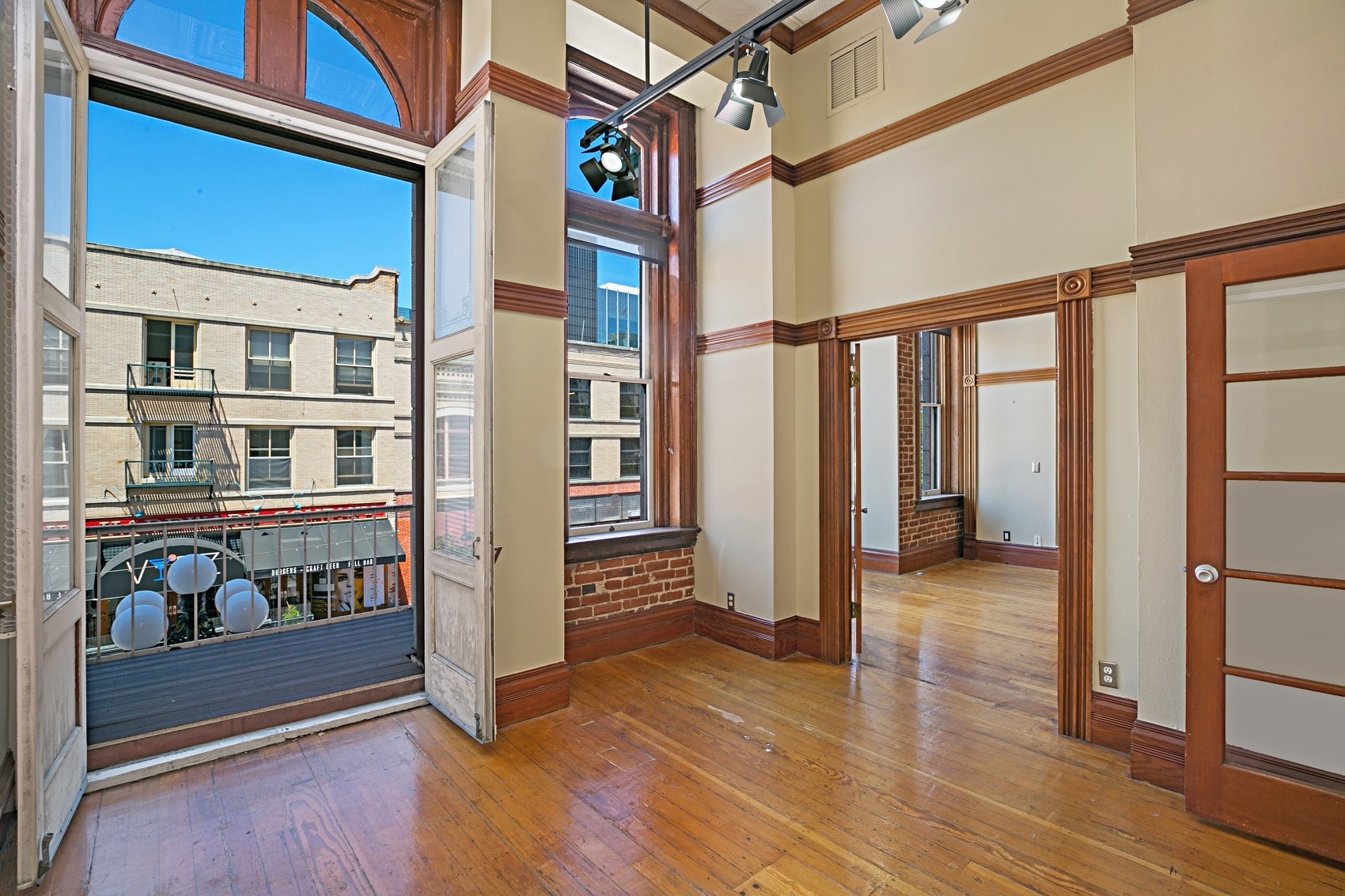 835-837 5th Ave, San Diego, CA for sale Interior Photo- Image 1 of 3