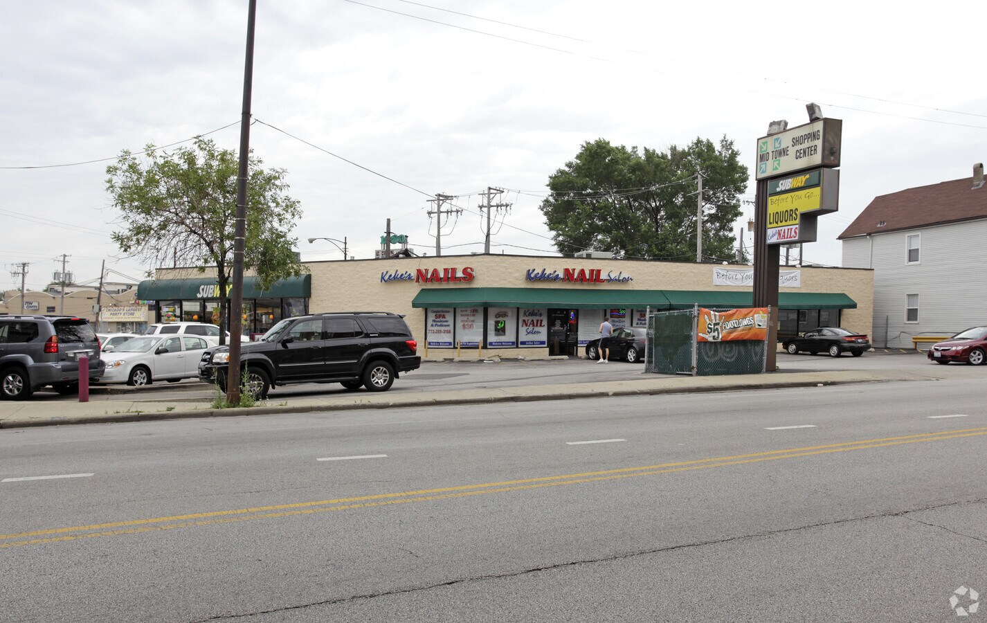 1917 W Fullerton Ave, Chicago, IL 60614