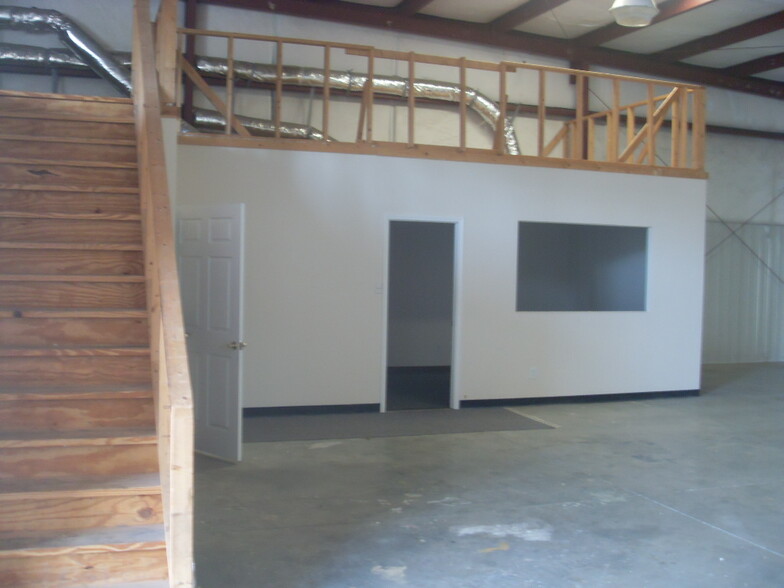 3670 Burnette Park Dr, Suwanee, GA for lease - Building Photo - Image 3 of 5