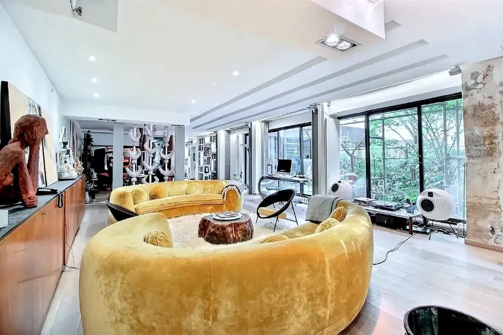 75 Rue Marguerite De Rochechouart, Paris for sale Building Photo- Image 1 of 8