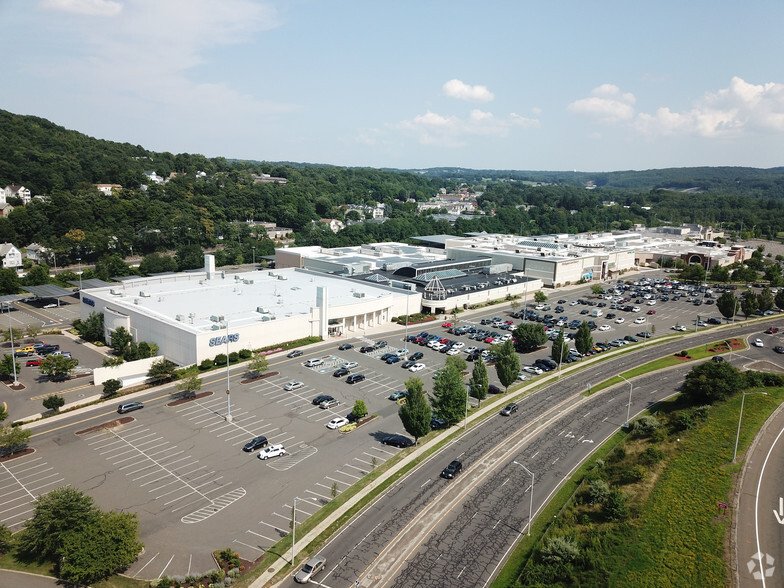 425-525 Union St, Waterbury, CT for lease - Aerial - Image 2 of 29