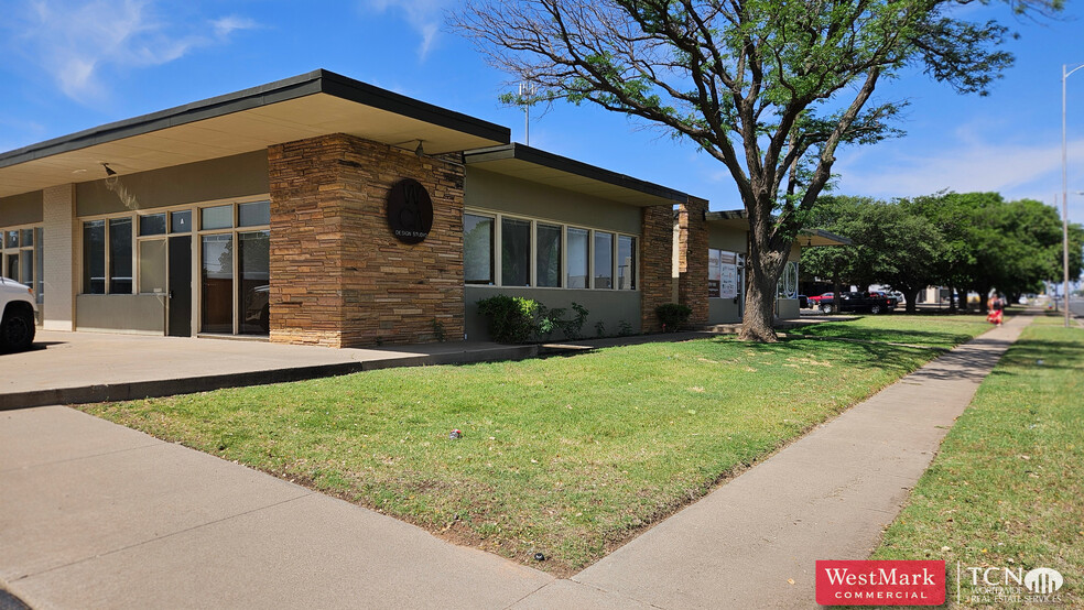 2315 50th St, Lubbock, TX for lease - Building Photo - Image 2 of 7