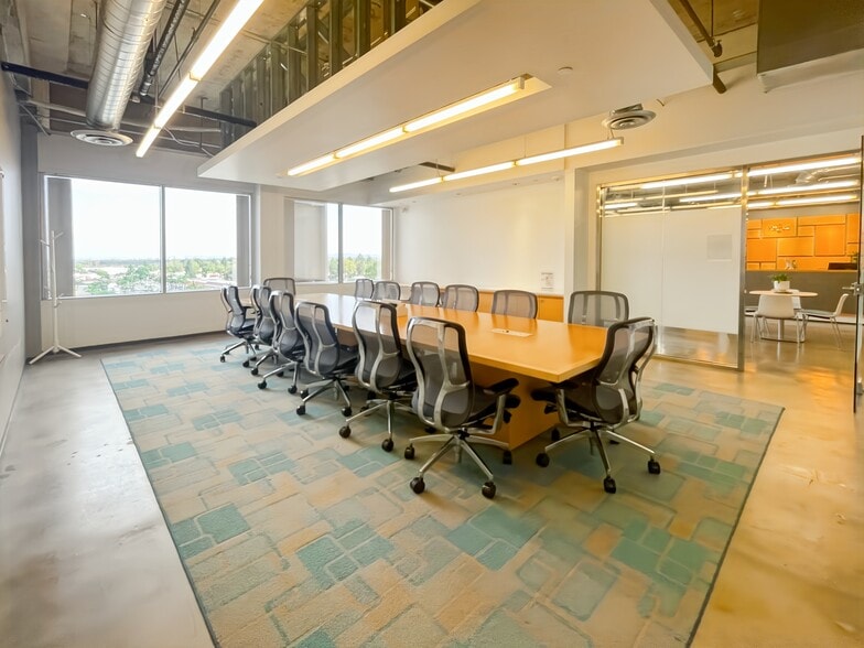 3420 Bristol St, Costa Mesa, CA for lease - Interior Photo - Image 2 of 14