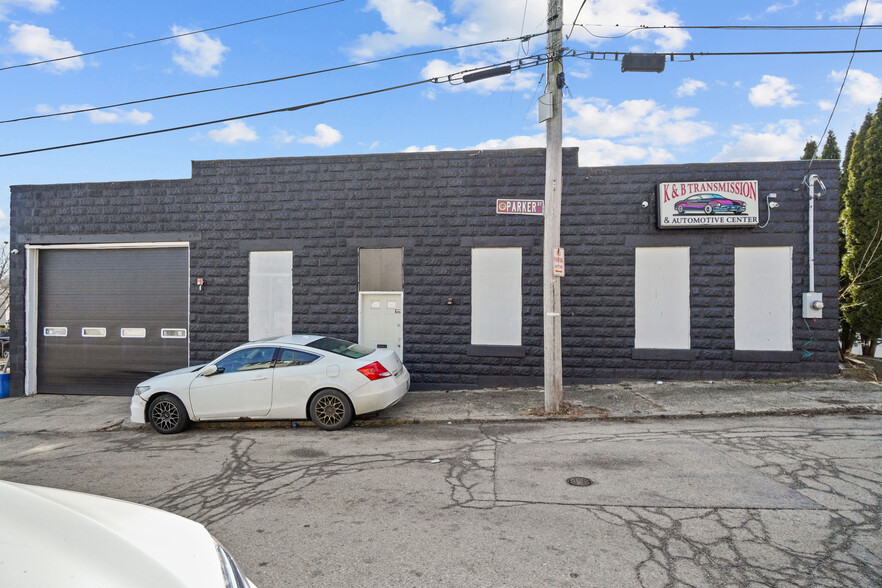 72 PARKER St, Woonsocket, RI for sale - Building Photo - Image 1 of 33