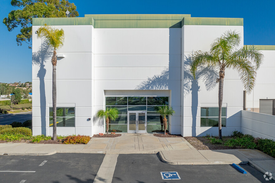 2360 Boswell Rd, Chula Vista, CA for lease - Building Photo - Image 2 of 13