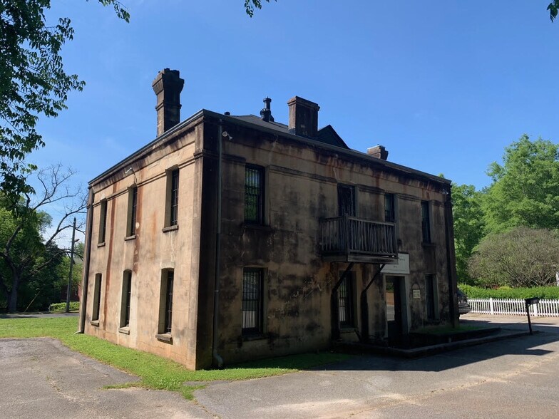 380 Meigs St, Athens, GA 30601 OLD JAIL OFFICE LEASE