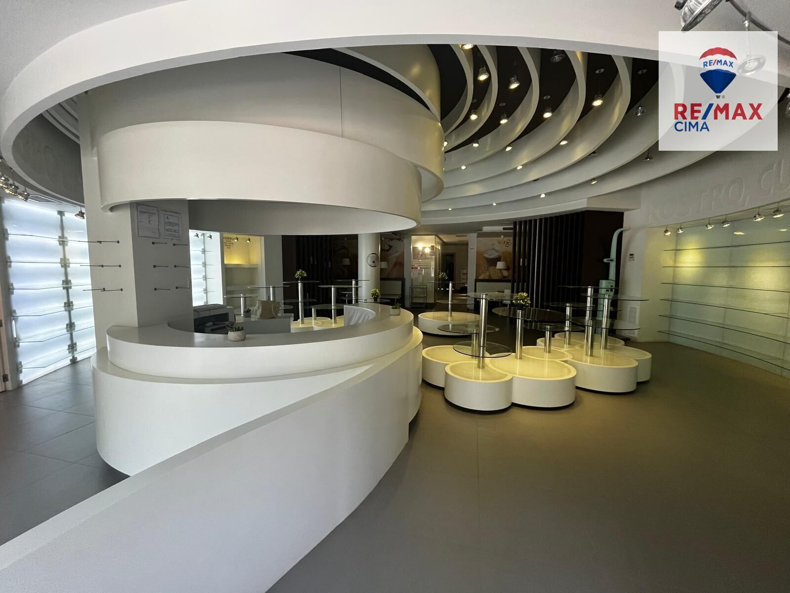 Avenida Tierno Galván, 2, Loja, Granada for lease Lobby- Image 1 of 26