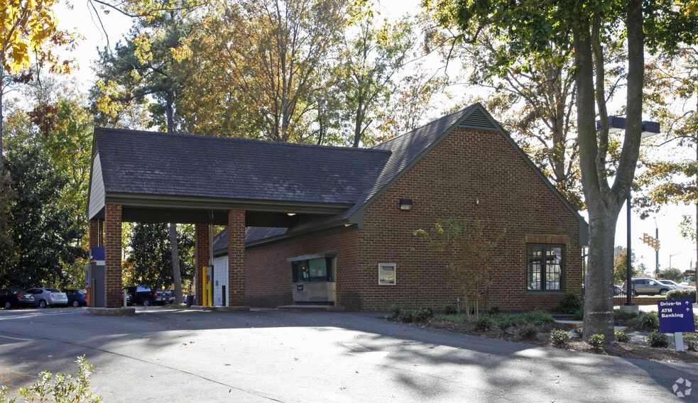 1186 Jamestown Rd, Williamsburg, VA for sale - Building Photo - Image 3 of 5