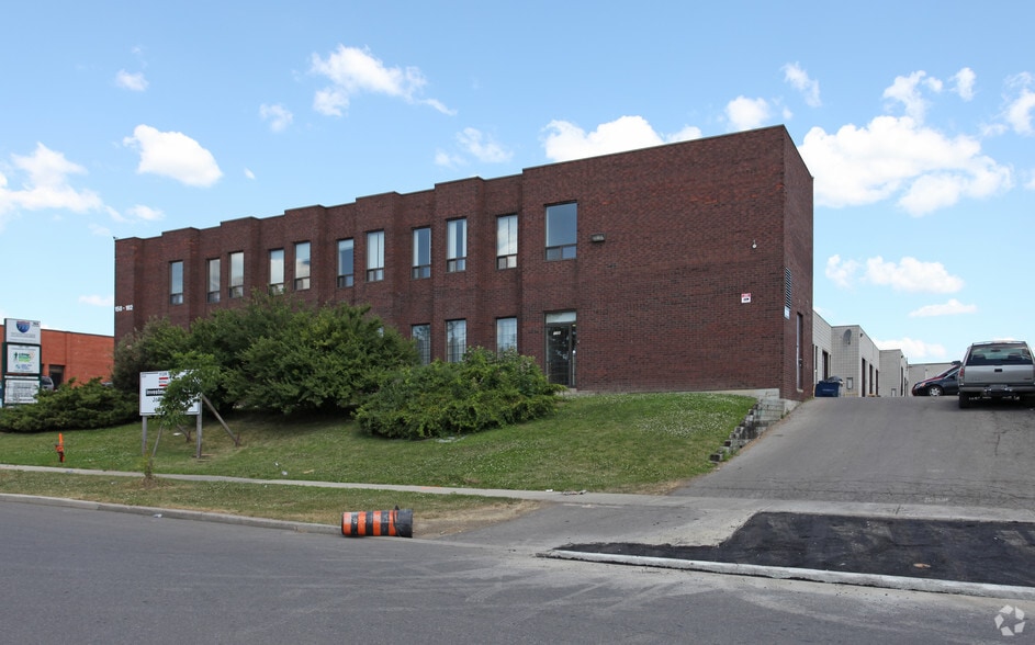 158-182 Limestone Cres, Toronto, ON for sale - Primary Photo - Image 1 of 1