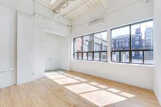 276 Carlaw Av, Toronto, ON for lease Interior Photo- Image 1 of 11