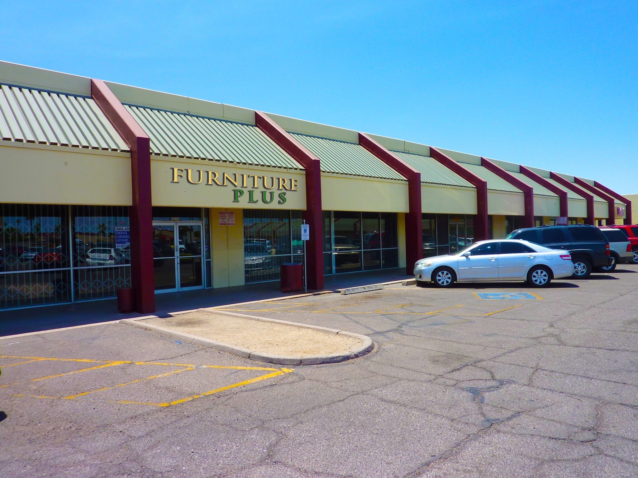 4335 W Glendale Ave, Glendale, AZ 85301