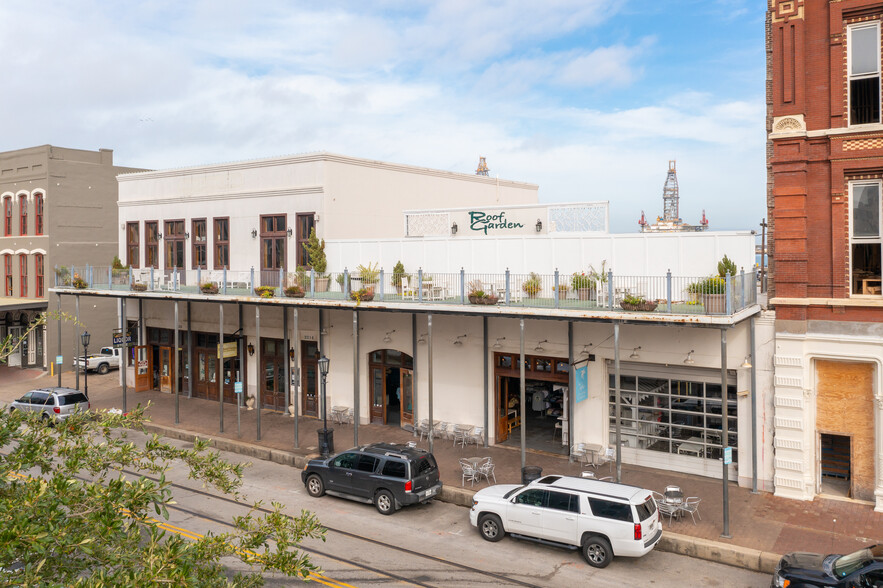 2210-2214 Strand St, Galveston, TX for sale - Building Photo - Image 1 of 1