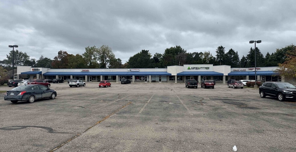 5515 Davison Rd, Burton, MI for lease - Building Photo - Image 3 of 12