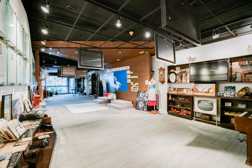 960-962 St Clair Ave W, Toronto, ON for sale - Interior Photo - Image 2 of 3