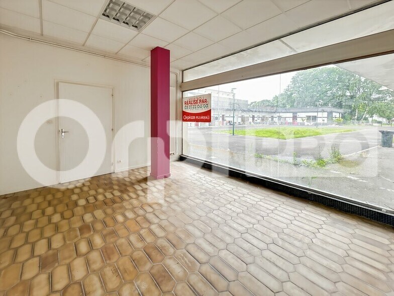 Retail in Achicourt for lease - Interior Photo - Image 3 of 12
