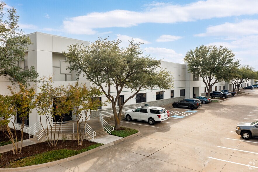 3000 Technology Dr, Plano, TX for lease - Building Photo - Image 1 of 7