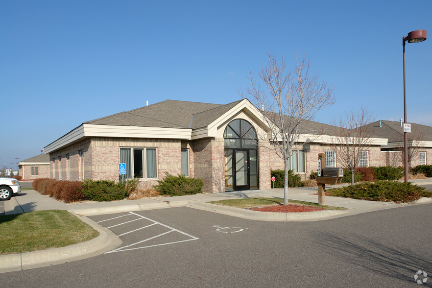 1881 NW Station Parkway, Andover, MN for lease - Building Photo - Image 1 of 37