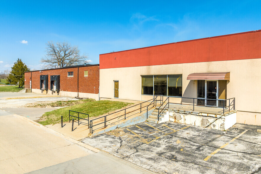 96-98 Jefferson Ave, Des Moines, IA for lease - Building Photo - Image 2 of 13