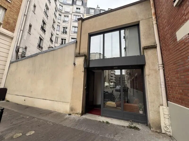 Office in Paris for lease Building Photo- Image 1 of 14