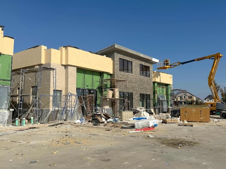 2135 Oak Grove Pkwy, Little Elm, TX for sale - Construction Photo - Image 3 of 7
