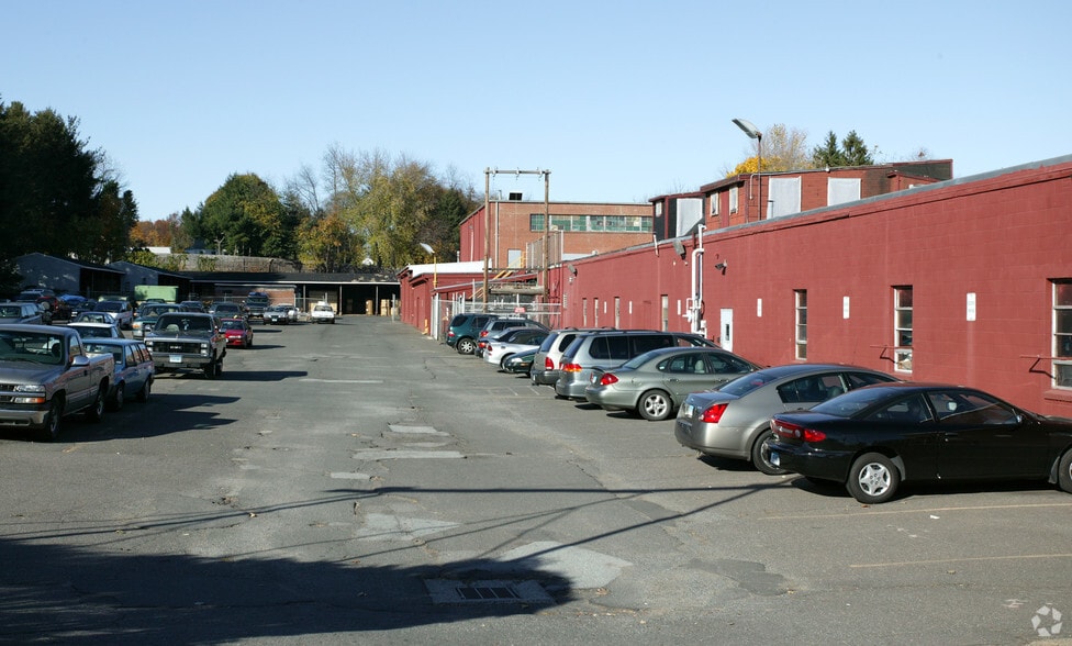 206 Newington Ave, New Britain, CT for lease - Building Photo - Image 3 of 4