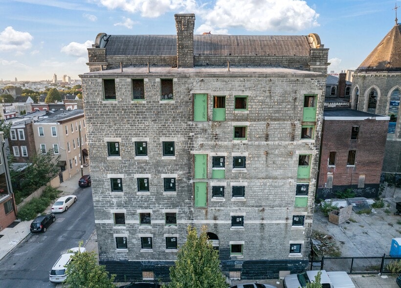 701 W York St, Philadelphia, PA for sale - Building Photo - Image 2 of 8