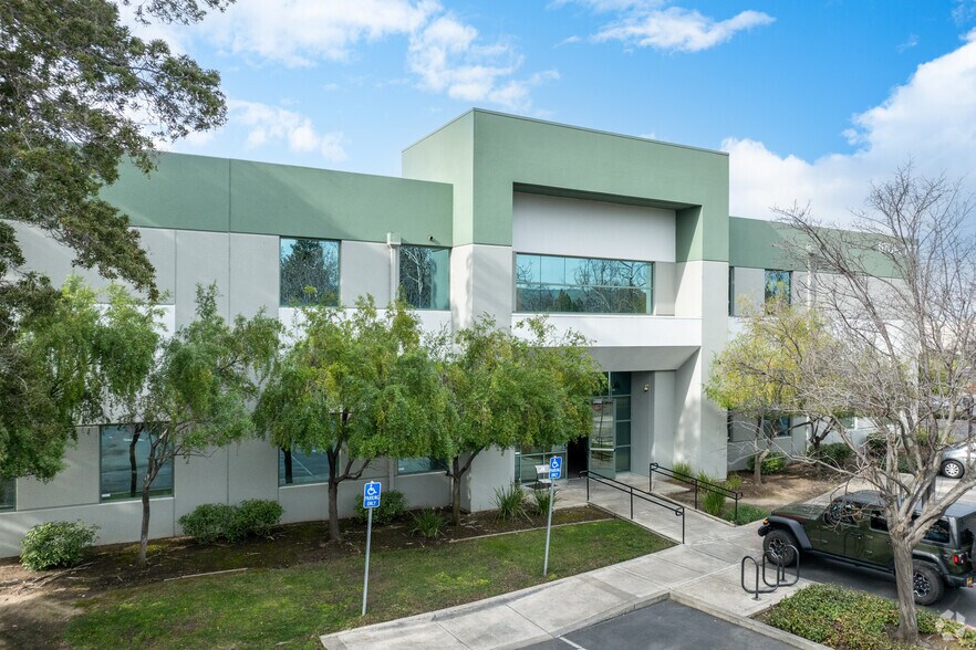 6701-6767 Preston Ave, Livermore, CA for lease - Building Photo - Image 1 of 6