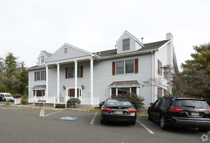 252 Washington St, Toms River, NJ 08753