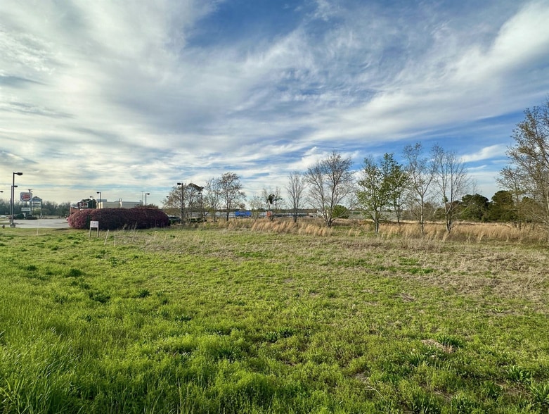 500 Hopkins Corner Dr, Waynesboro, GA for sale - Building Photo - Image 3 of 7