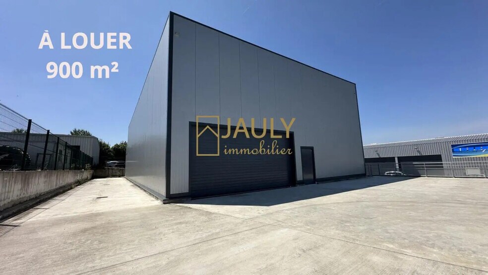 Retail in Mareuil-lès-Meaux for lease - Building Photo - Image 1 of 12