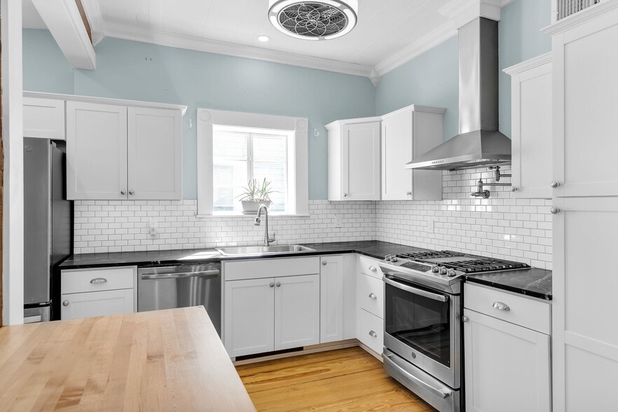 1409 Truman Ave, Key West, FL for sale - Building Photo - Image 2 of 41