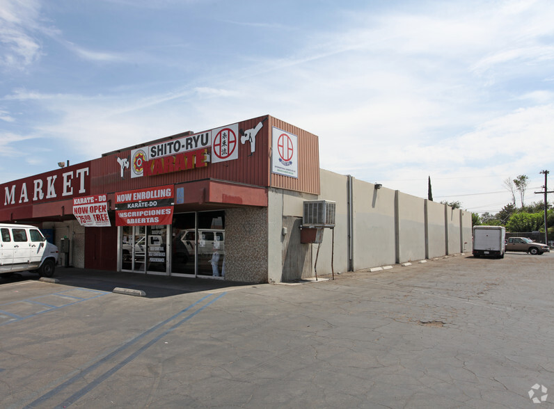 10425 Main St, Lamont, CA for lease - Primary Photo - Image 1 of 3