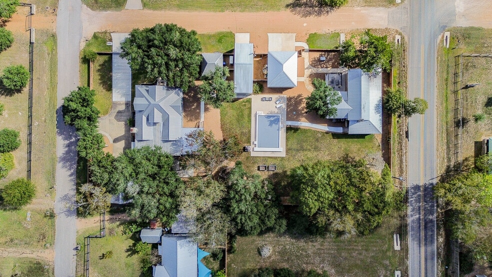 315 Cedar St, New Ulm, TX for sale - Primary Photo - Image 1 of 66