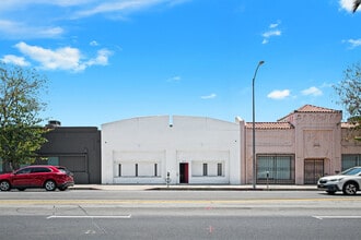 6910-6912 Santa Monica Blvd, Los Angeles, CA for lease Interior Photo- Image 1 of 21