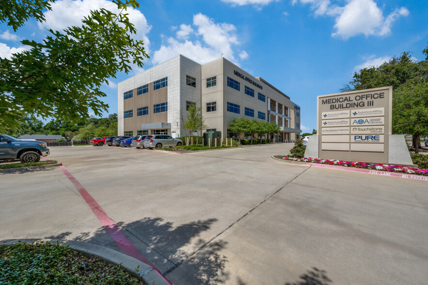 2005 W Park Dr, Irving, TX for lease - Building Photo - Image 1 of 15