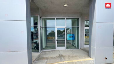 28955 Pacific Coast Hwy, Malibu, CA for lease Building Photo- Image 1 of 3