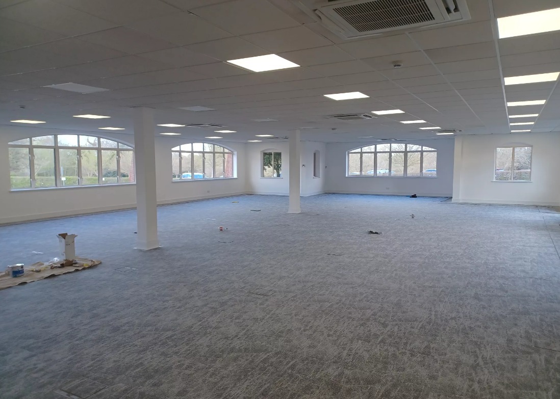 Cams Hl, Fareham for lease Interior Photo- Image 1 of 5