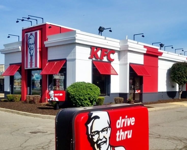 13785 E 13 Mile Rd, Warren, MI for sale - Building Photo - Image 1 of 1