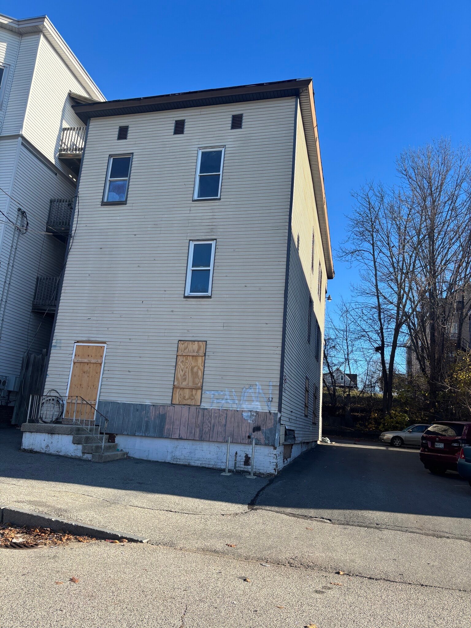 62 Knox St, Lewiston, ME for sale Primary Photo- Image 1 of 2