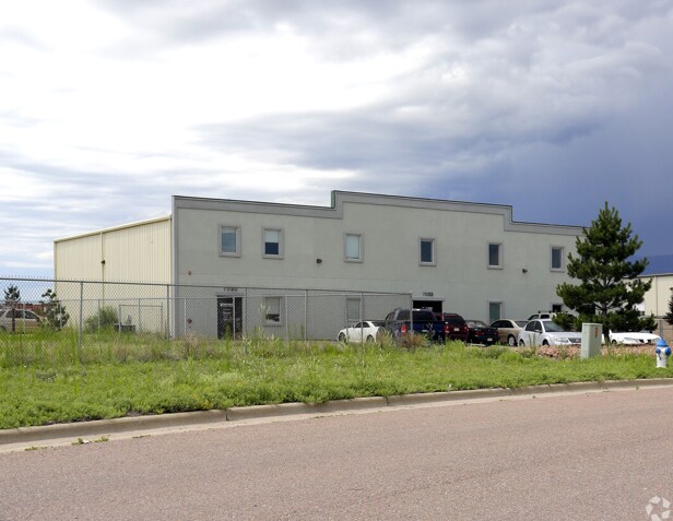 7939 Red Granite Loop, Colorado Springs, CO for sale - Primary Photo - Image 1 of 1