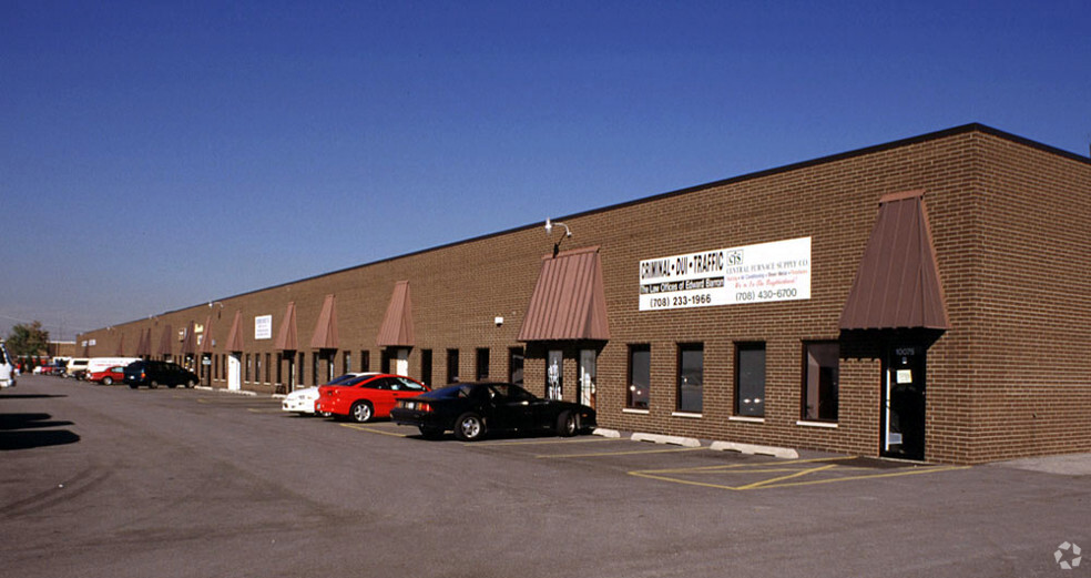 10053-10075 S 76th Ave, Bridgeview, IL for lease - Building Photo - Image 3 of 11