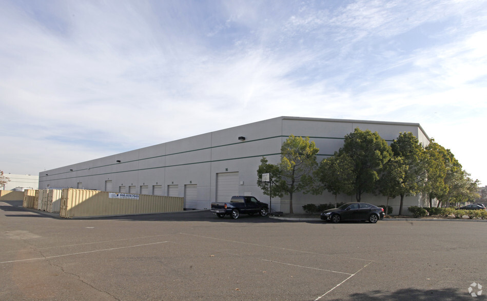 6701-6737 Mowry Ave, Newark, CA for lease - Building Photo - Image 2 of 9