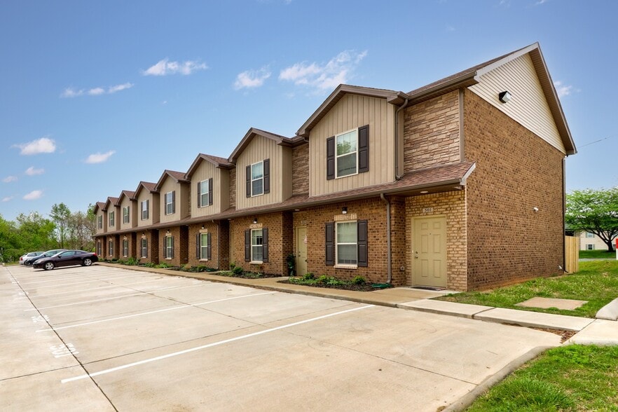 162 Jack Miller Blvd, Clarksville, TN for sale - Primary Photo - Image 2 of 9