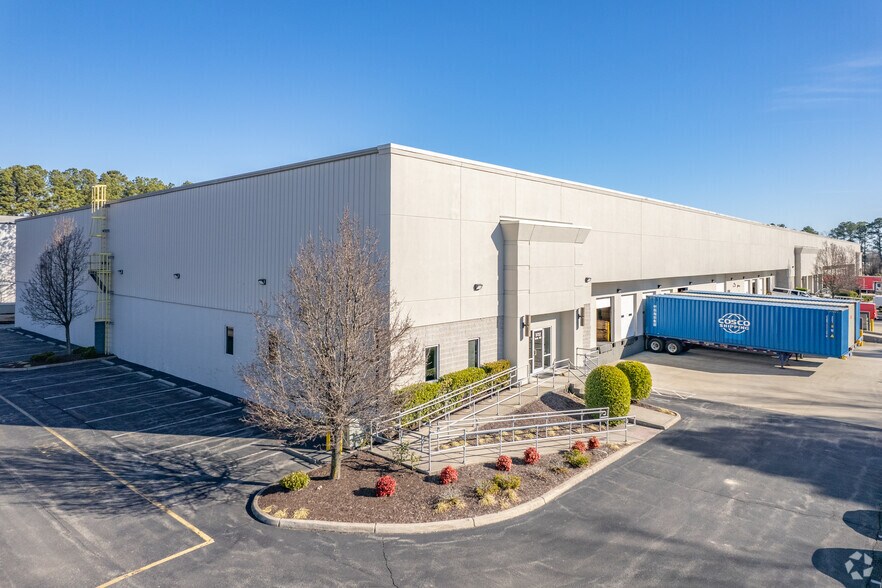 3732 Cook Blvd, Chesapeake, VA for sale - Primary Photo - Image 1 of 1