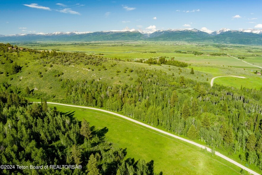 5450 Dry Henderson Rd, Victor, ID for sale - Building Photo - Image 3 of 72