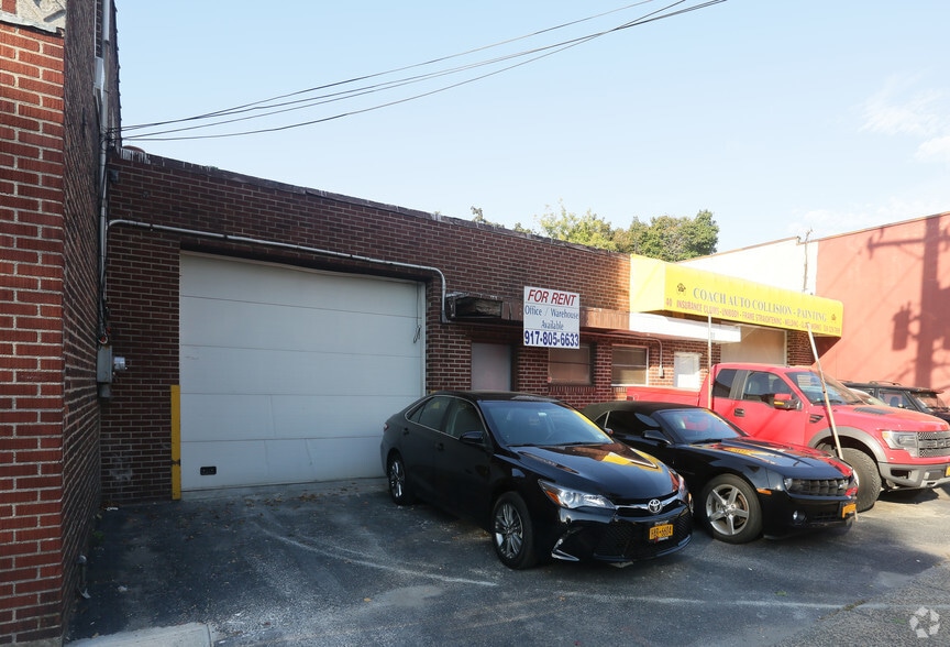 38 Cherry Ln, Floral Park, NY for lease - Building Photo - Image 3 of 4